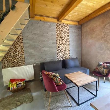 Snjezna Kraljica 1 *